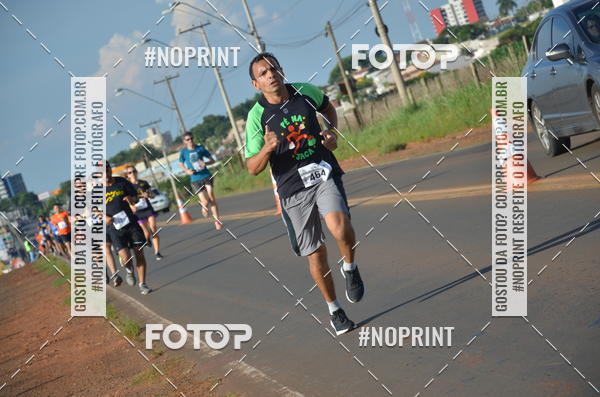 Buy your photos of the event1 Beer Run Expo guas on Fotop