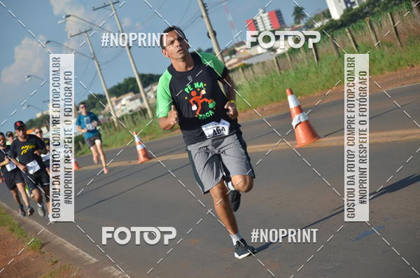 Buy your photos of the event1 Beer Run Expo guas on Fotop