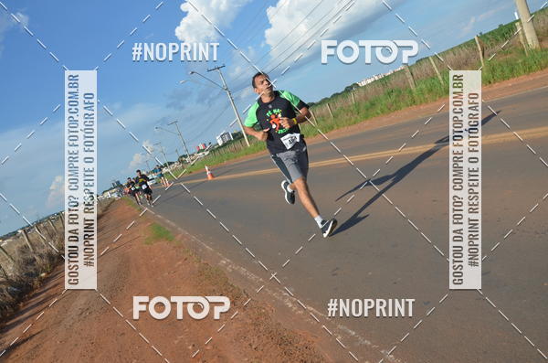 Buy your photos of the event1 Beer Run Expo guas on Fotop
