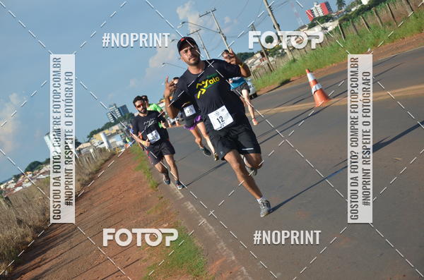 Buy your photos of the event1 Beer Run Expo guas on Fotop