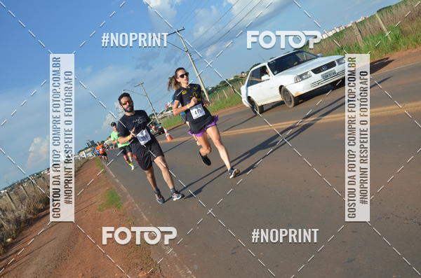 Buy your photos of the event1 Beer Run Expo guas on Fotop