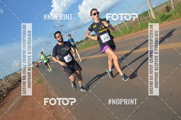 Buy your photos of the event1 Beer Run Expo guas on Fotop