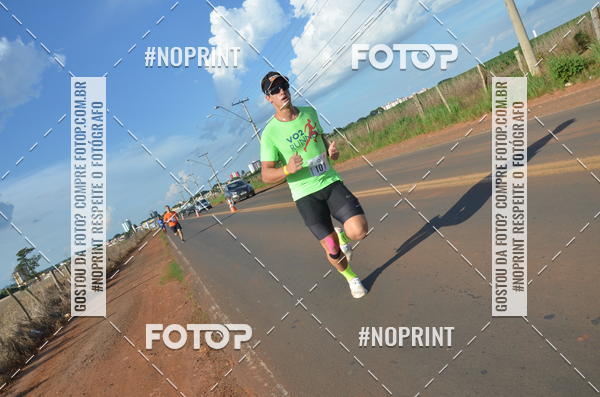 Buy your photos of the event1 Beer Run Expo guas on Fotop