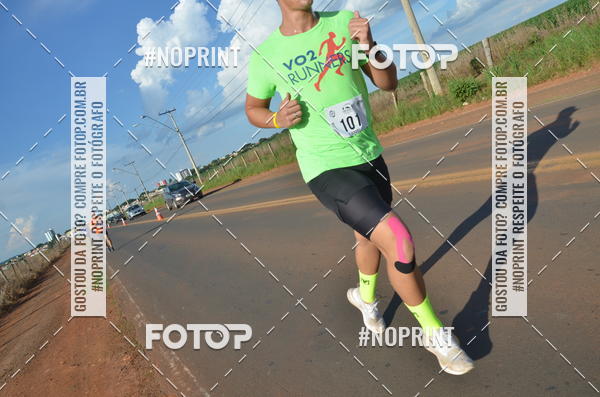 Buy your photos of the event1 Beer Run Expo guas on Fotop