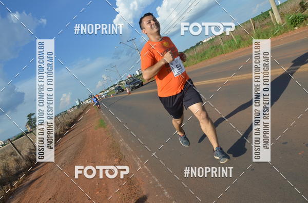 Buy your photos of the event1 Beer Run Expo guas on Fotop