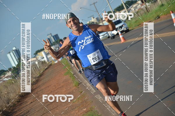 Buy your photos of the event1 Beer Run Expo guas on Fotop