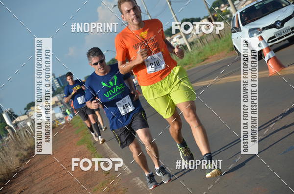 Buy your photos of the event1 Beer Run Expo guas on Fotop