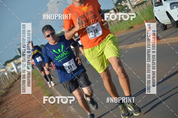 Buy your photos of the event1 Beer Run Expo guas on Fotop