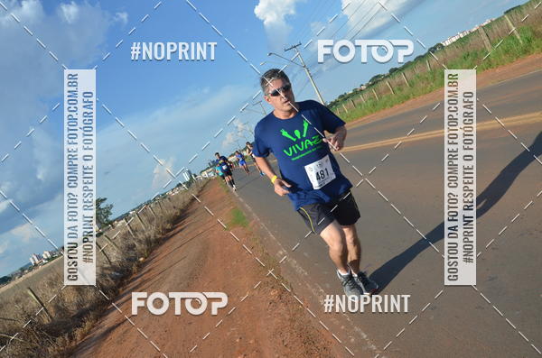 Buy your photos of the event1 Beer Run Expo guas on Fotop