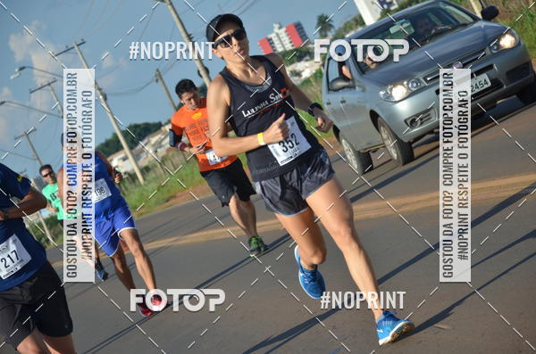 Buy your photos of the event1 Beer Run Expo guas on Fotop