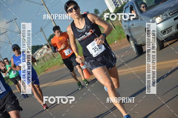 Buy your photos of the event1 Beer Run Expo guas on Fotop