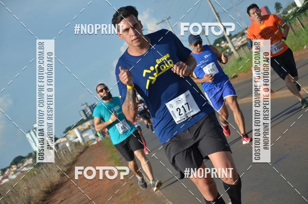 Buy your photos of the event1 Beer Run Expo guas on Fotop