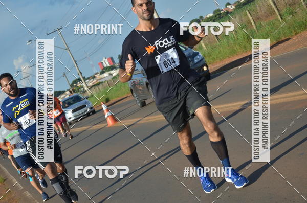 Buy your photos of the event1 Beer Run Expo guas on Fotop