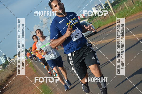 Buy your photos of the event1 Beer Run Expo guas on Fotop