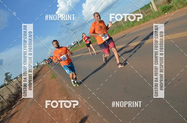 Buy your photos of the event1 Beer Run Expo guas on Fotop