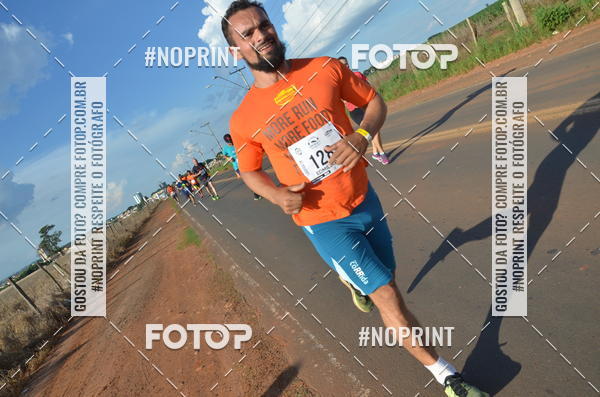 Buy your photos of the event1 Beer Run Expo guas on Fotop