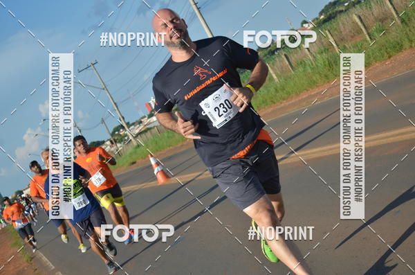 Buy your photos of the event1 Beer Run Expo guas on Fotop