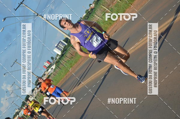 Buy your photos of the event1 Beer Run Expo guas on Fotop
