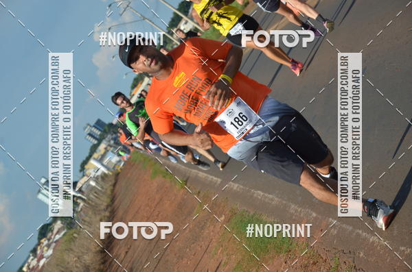Buy your photos of the event1 Beer Run Expo guas on Fotop