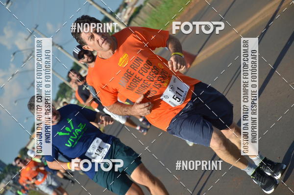 Buy your photos of the event1 Beer Run Expo guas on Fotop