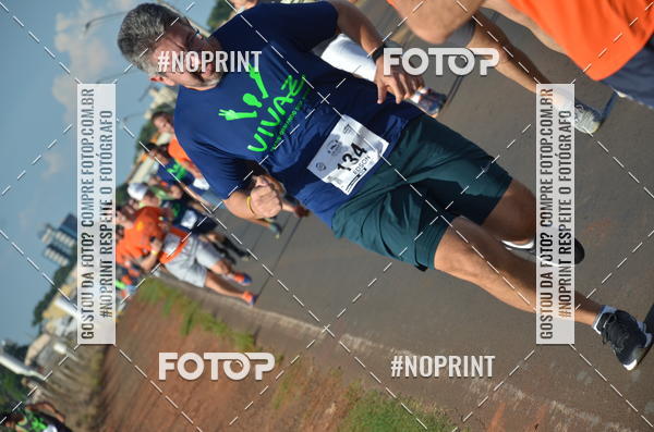 Buy your photos of the event1 Beer Run Expo guas on Fotop