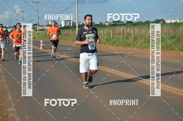 Buy your photos of the event1 Beer Run Expo guas on Fotop
