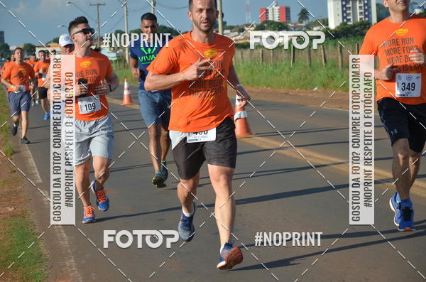 Buy your photos of the event1 Beer Run Expo guas on Fotop