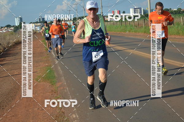 Buy your photos of the event1 Beer Run Expo guas on Fotop