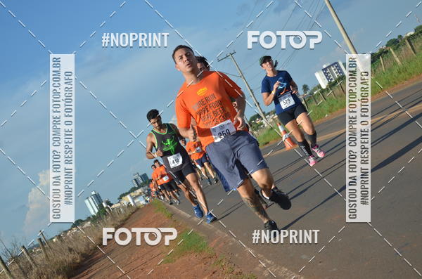 Buy your photos of the event1 Beer Run Expo guas on Fotop
