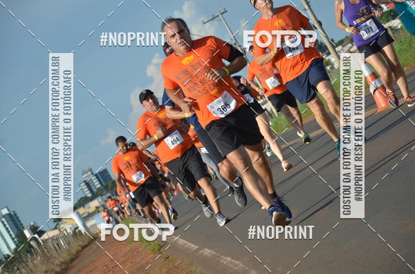 Buy your photos of the event1 Beer Run Expo guas on Fotop