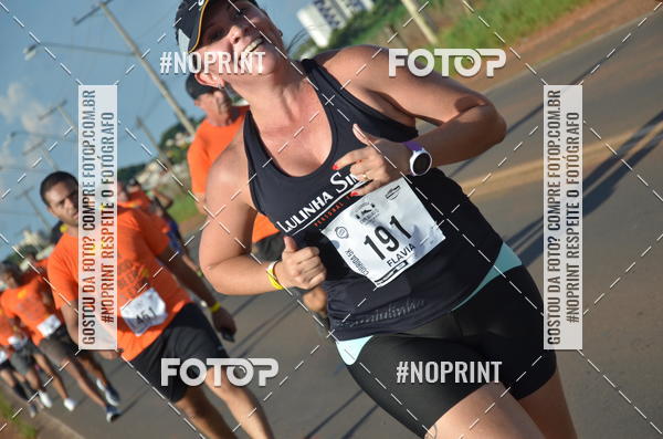 Buy your photos of the event1 Beer Run Expo guas on Fotop