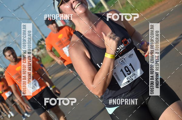 Buy your photos of the event1 Beer Run Expo guas on Fotop