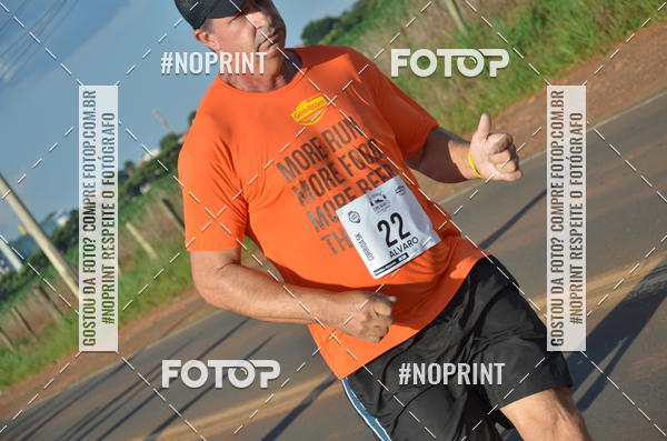Buy your photos of the event1 Beer Run Expo guas on Fotop