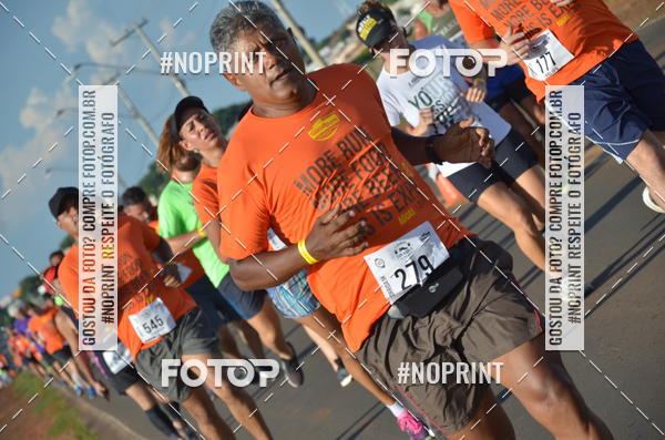 Buy your photos of the event1 Beer Run Expo guas on Fotop