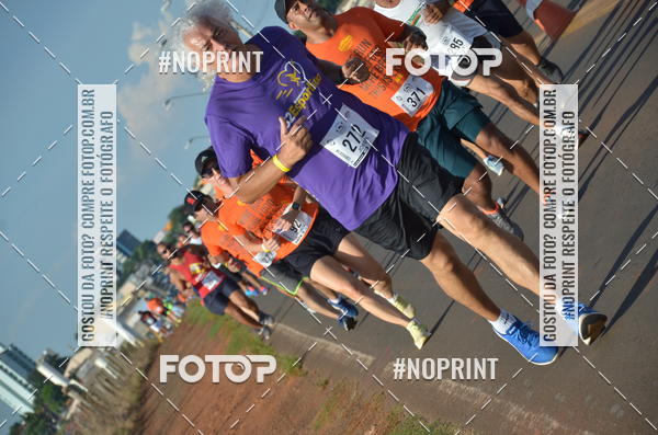 Buy your photos of the event1 Beer Run Expo guas on Fotop