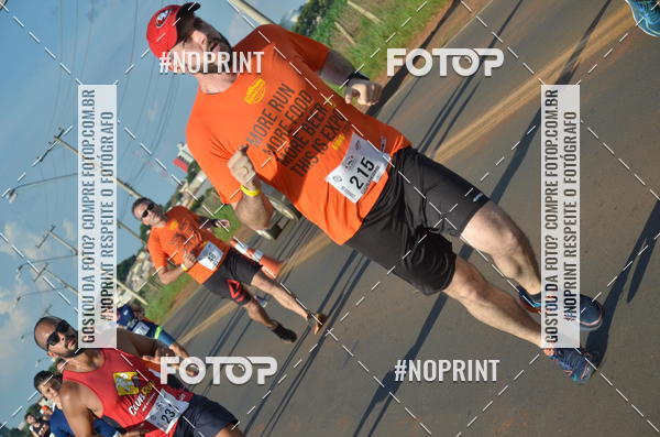 Buy your photos of the event1 Beer Run Expo guas on Fotop