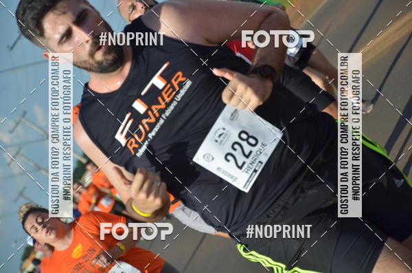 Buy your photos of the event1 Beer Run Expo guas on Fotop