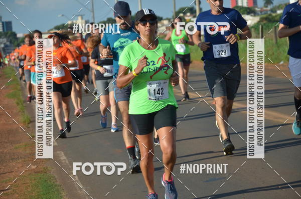 Buy your photos of the event1 Beer Run Expo guas on Fotop
