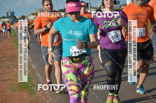Buy your photos of the event1 Beer Run Expo guas on Fotop