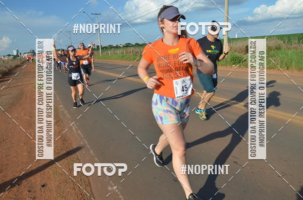 Buy your photos of the event1 Beer Run Expo guas on Fotop