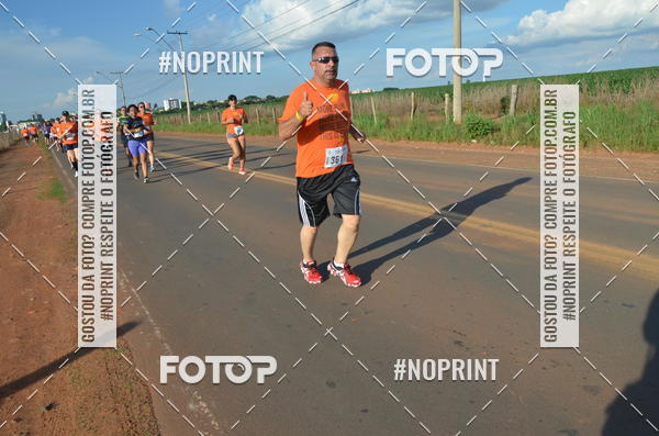 Buy your photos of the event1 Beer Run Expo guas on Fotop