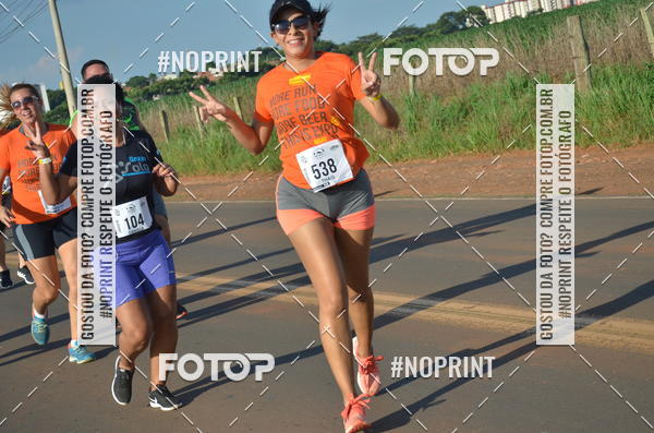 Buy your photos of the event1 Beer Run Expo guas on Fotop