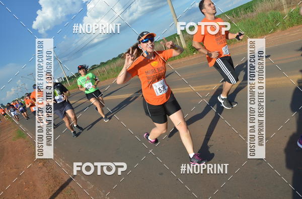 Buy your photos of the event1 Beer Run Expo guas on Fotop
