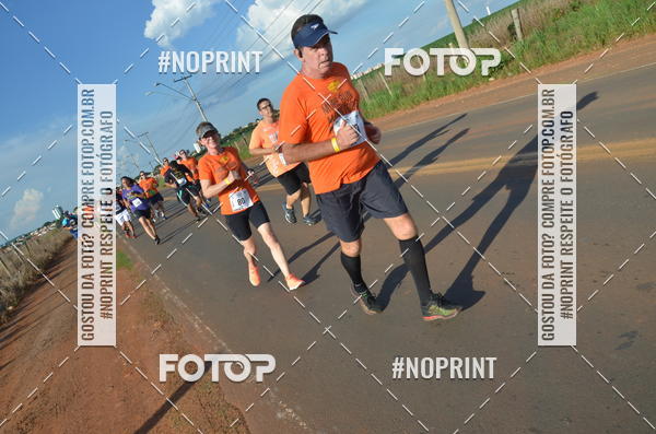 Buy your photos of the event1 Beer Run Expo guas on Fotop