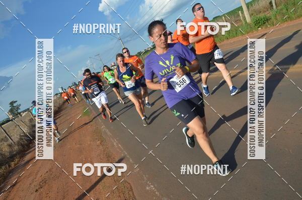 Buy your photos of the event1 Beer Run Expo guas on Fotop
