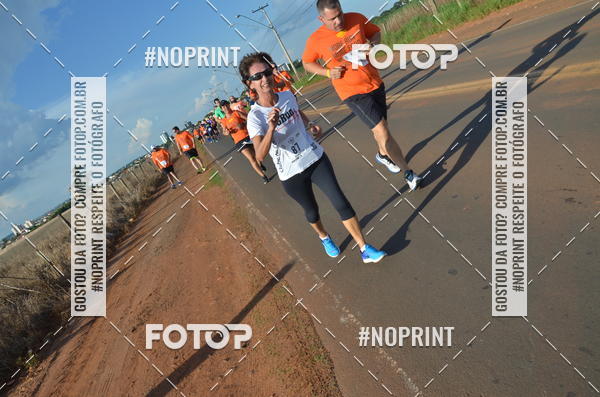 Buy your photos of the event1 Beer Run Expo guas on Fotop