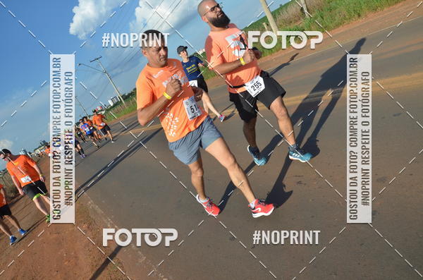 Buy your photos of the event1 Beer Run Expo guas on Fotop