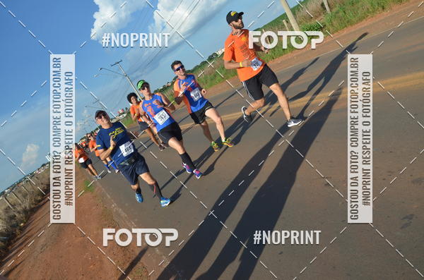 Buy your photos of the event1 Beer Run Expo guas on Fotop