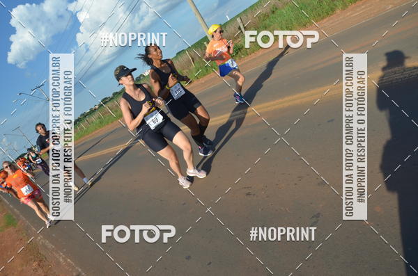 Buy your photos of the event1 Beer Run Expo guas on Fotop