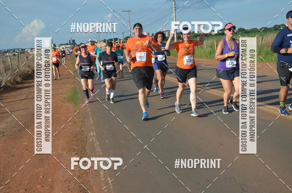 Buy your photos of the event1 Beer Run Expo guas on Fotop